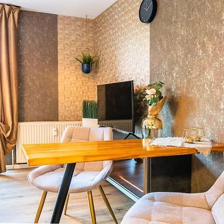 Golden Nugget Inkl Wlan, Parkplatz * Detmold