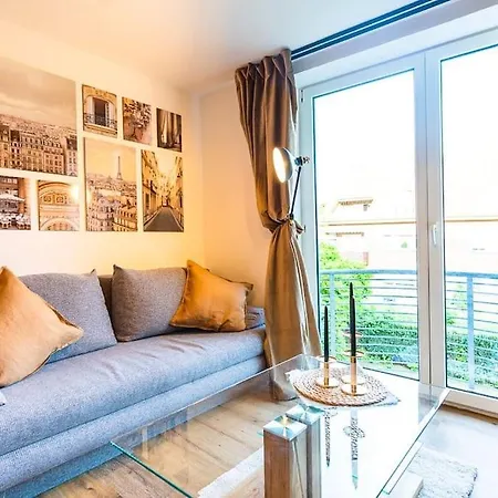 Golden Nugget Inkl Wlan, Parkplatz Detmold