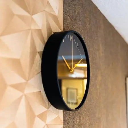 Golden Nugget Inkl Wlan, Parkplatz Detmold