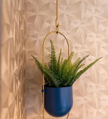 Golden Nugget Inkl Wlan, Parkplatz Apartament Detmold